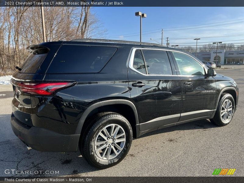 Mosaic Black Metallic / Jet Black 2023 Chevrolet Traverse LT AWD