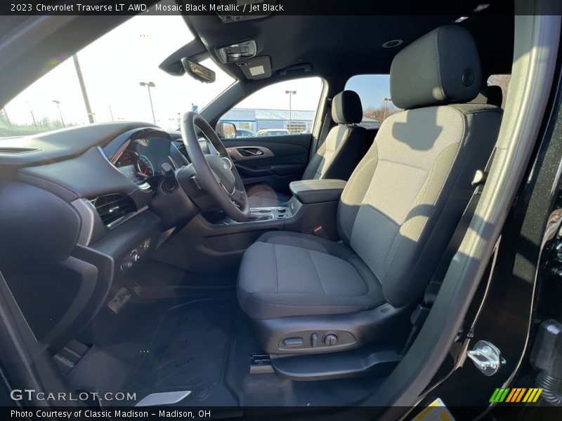 Mosaic Black Metallic / Jet Black 2023 Chevrolet Traverse LT AWD