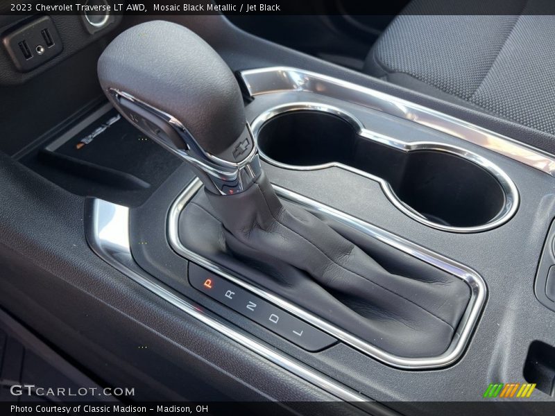  2023 Traverse LT AWD 9 Speed Automatic Shifter