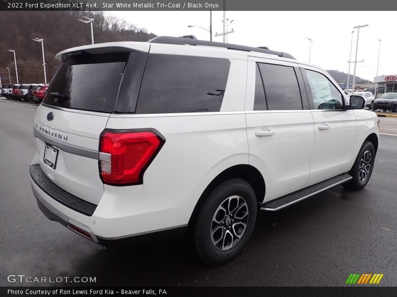 Star White Metallic Tri-Coat / Black Onyx 2022 Ford Expedition XLT 4x4