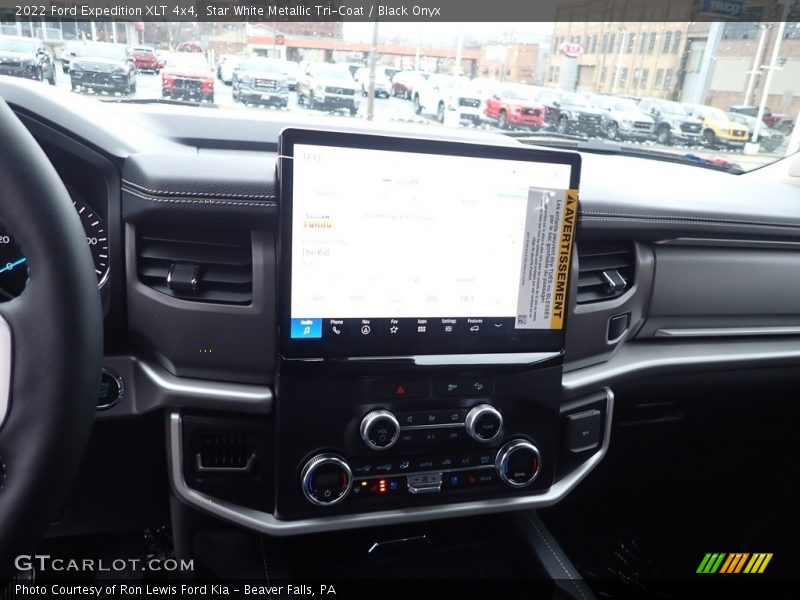 Star White Metallic Tri-Coat / Black Onyx 2022 Ford Expedition XLT 4x4