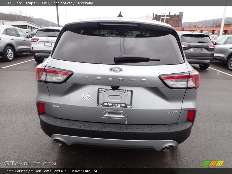 Iconic Silver / Sandstone 2022 Ford Escape SE 4WD
