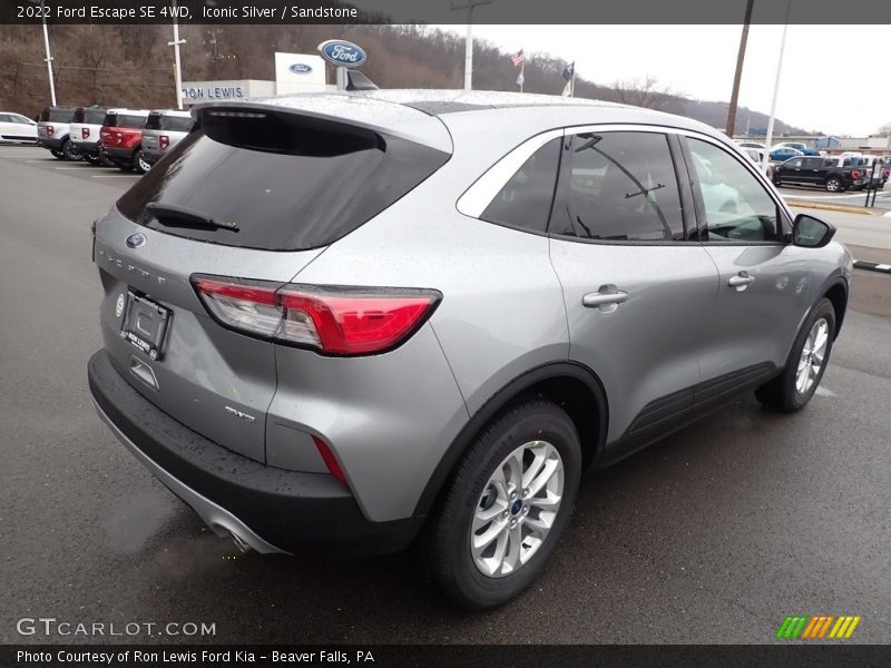 Iconic Silver / Sandstone 2022 Ford Escape SE 4WD