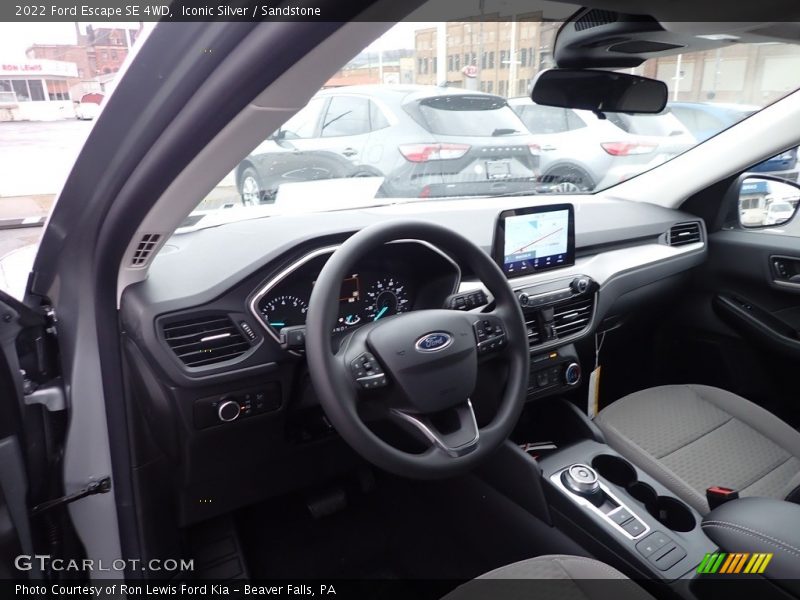 Iconic Silver / Sandstone 2022 Ford Escape SE 4WD
