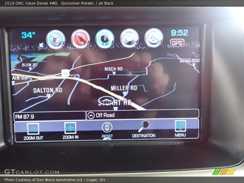 Quicksilver Metallic / Jet Black 2019 GMC Yukon Denali 4WD