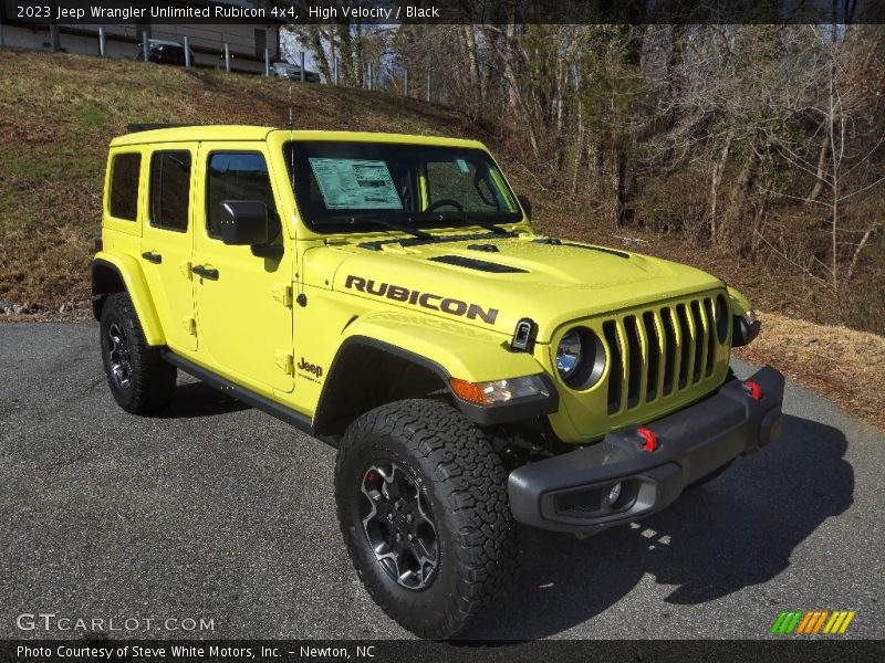 Front 3/4 View of 2023 Wrangler Unlimited Rubicon 4x4