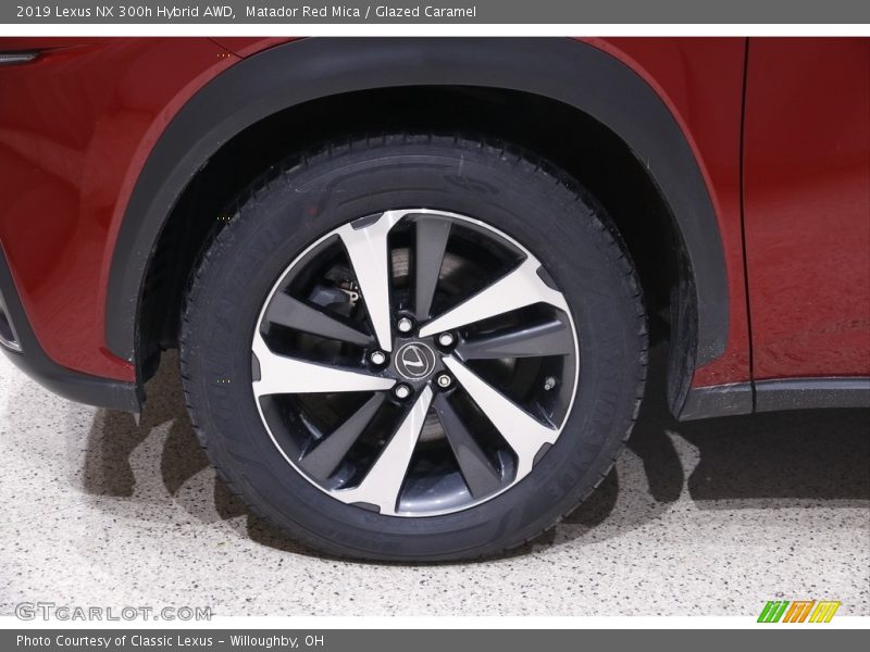  2019 NX 300h Hybrid AWD Wheel