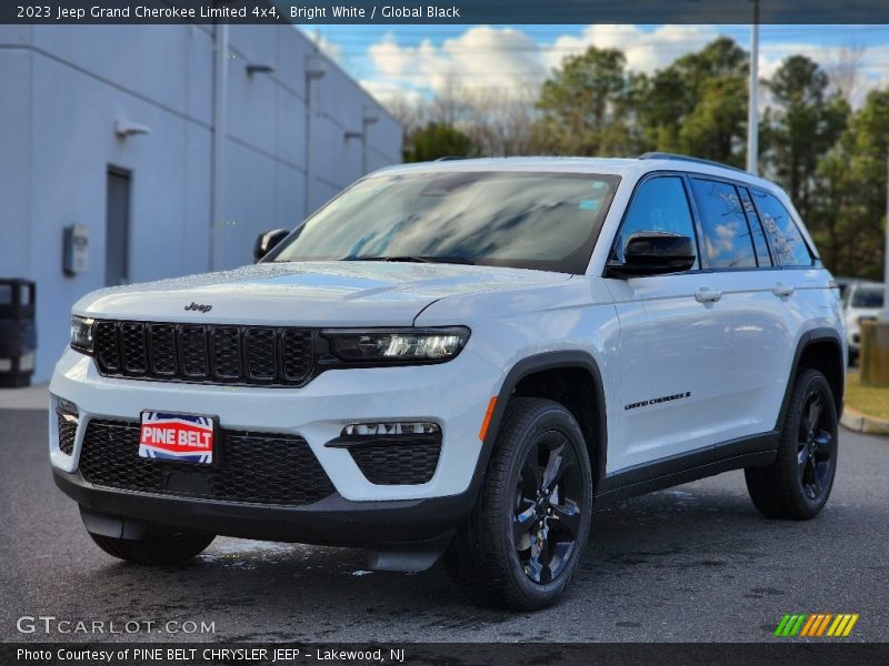 Bright White / Global Black 2023 Jeep Grand Cherokee Limited 4x4