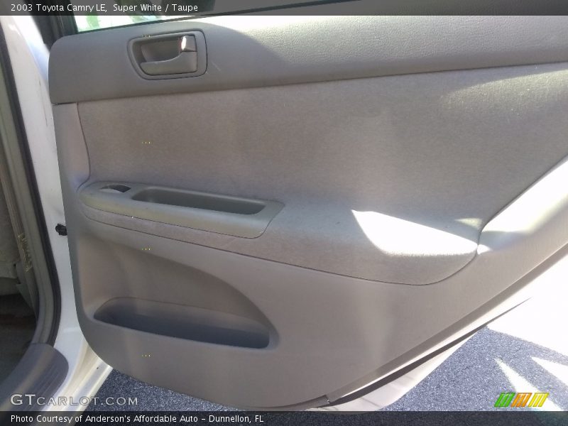 Super White / Taupe 2003 Toyota Camry LE