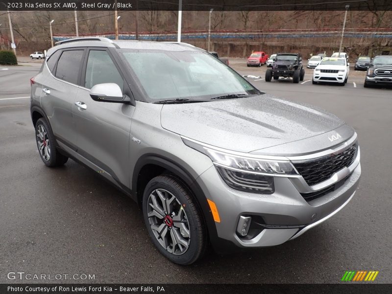 Front 3/4 View of 2023 Seltos SX AWD