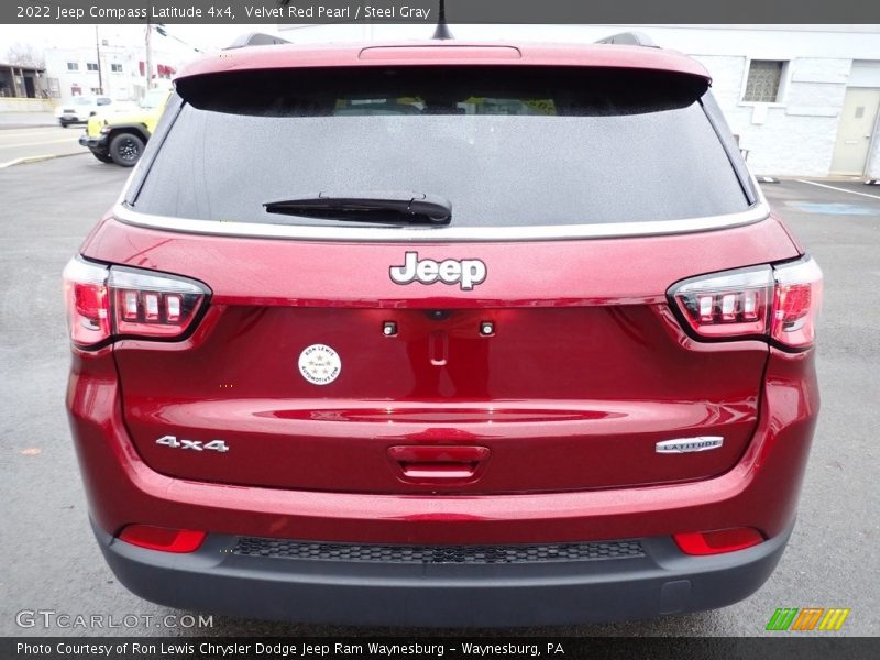Velvet Red Pearl / Steel Gray 2022 Jeep Compass Latitude 4x4