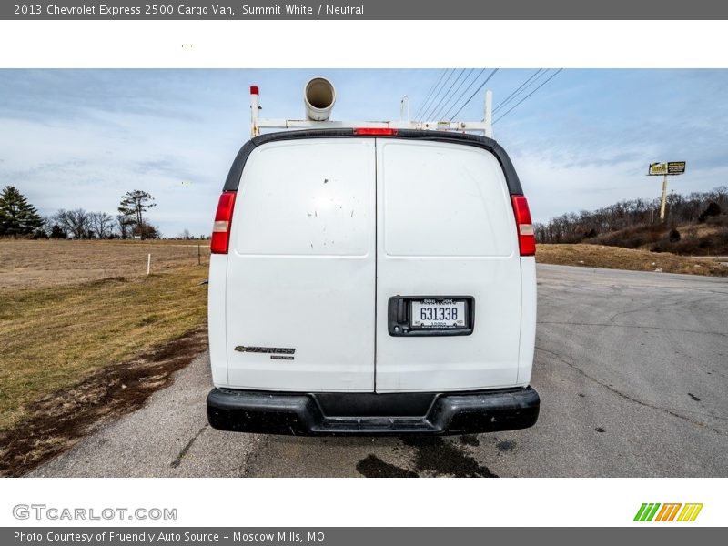 Summit White / Neutral 2013 Chevrolet Express 2500 Cargo Van