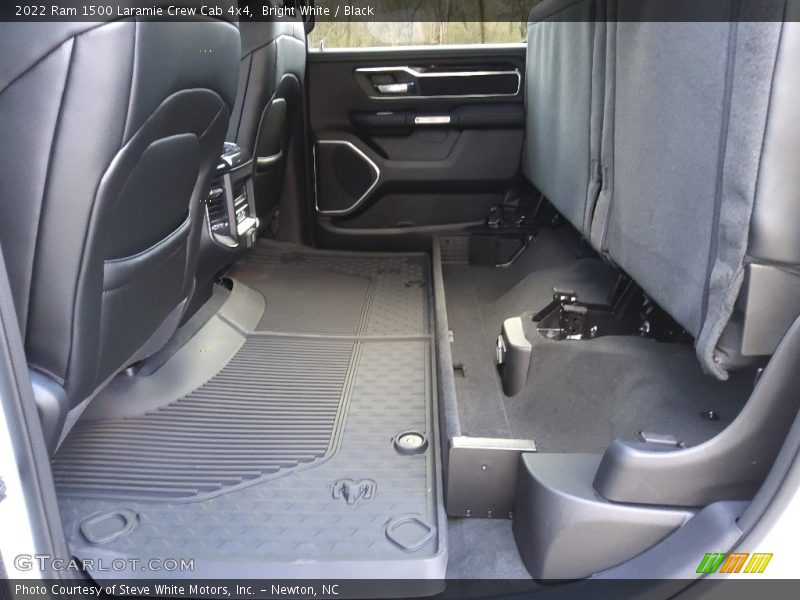 Bright White / Black 2022 Ram 1500 Laramie Crew Cab 4x4