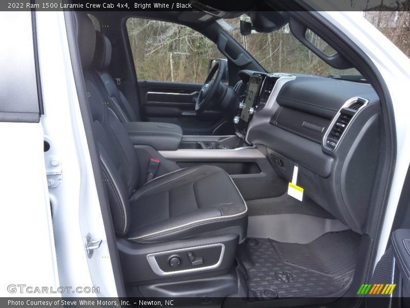 Bright White / Black 2022 Ram 1500 Laramie Crew Cab 4x4