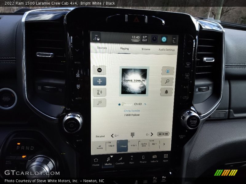 Bright White / Black 2022 Ram 1500 Laramie Crew Cab 4x4