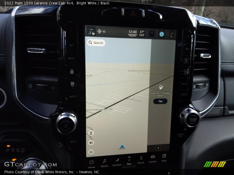 Bright White / Black 2022 Ram 1500 Laramie Crew Cab 4x4