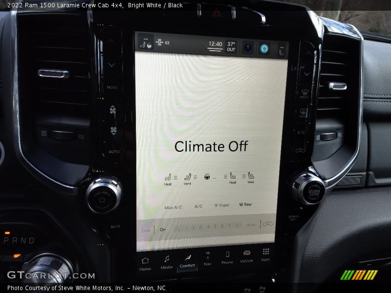 Bright White / Black 2022 Ram 1500 Laramie Crew Cab 4x4