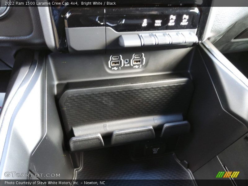 Bright White / Black 2022 Ram 1500 Laramie Crew Cab 4x4