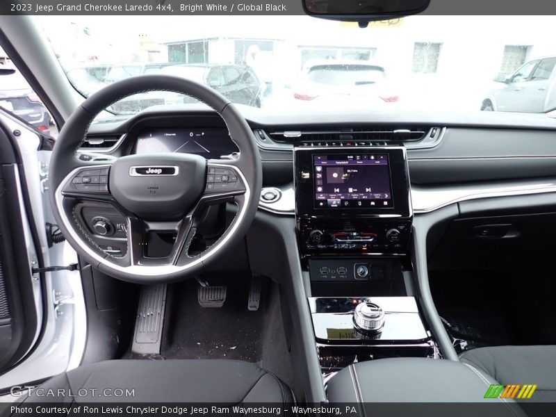 Bright White / Global Black 2023 Jeep Grand Cherokee Laredo 4x4