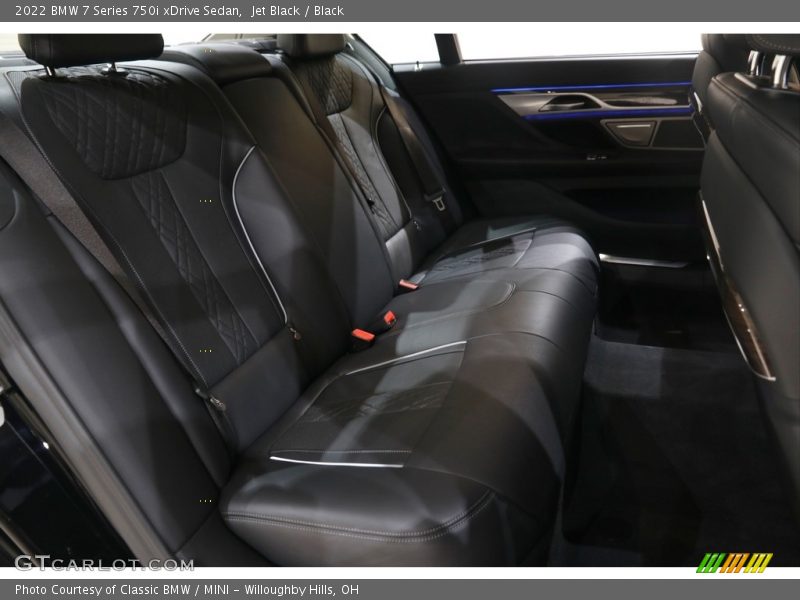 Jet Black / Black 2022 BMW 7 Series 750i xDrive Sedan