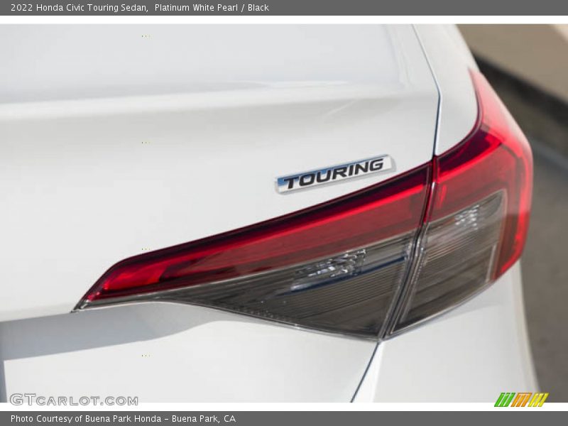 Platinum White Pearl / Black 2022 Honda Civic Touring Sedan