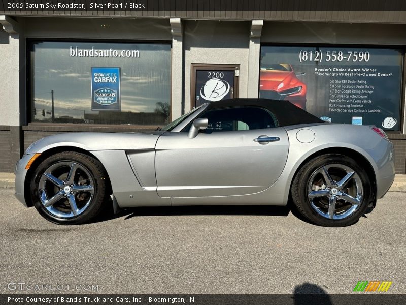 Silver Pearl / Black 2009 Saturn Sky Roadster