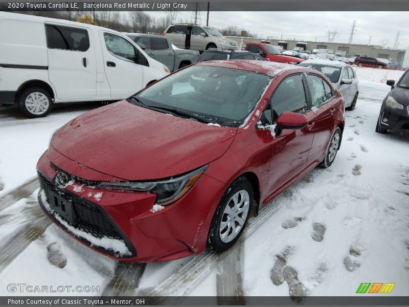 Barcelona Red Metallic / Light Gray 2020 Toyota Corolla LE