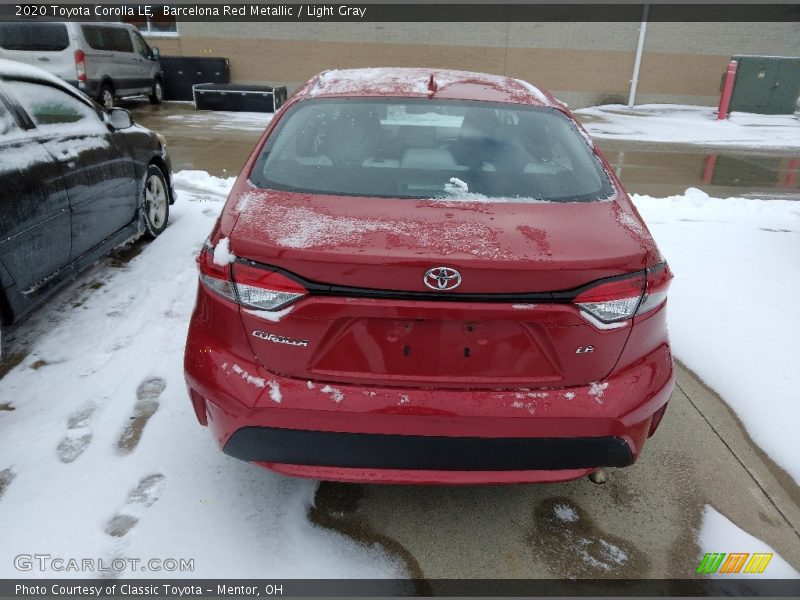 Barcelona Red Metallic / Light Gray 2020 Toyota Corolla LE