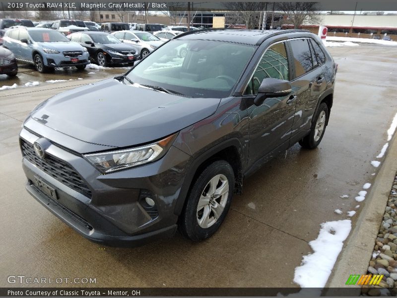 Magnetic Gray Metallic / Black 2019 Toyota RAV4 XLE