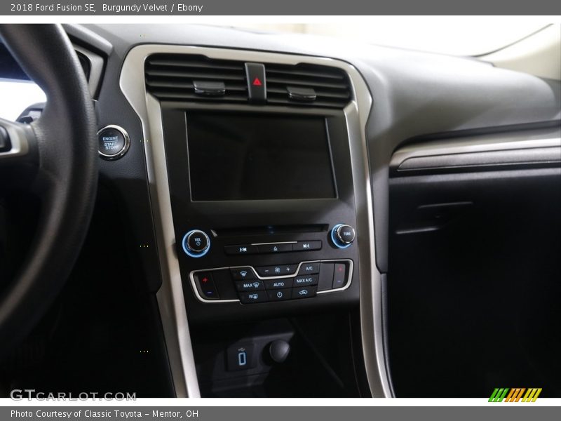 Burgundy Velvet / Ebony 2018 Ford Fusion SE