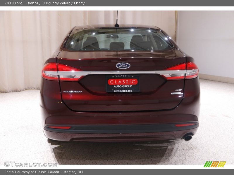 Burgundy Velvet / Ebony 2018 Ford Fusion SE