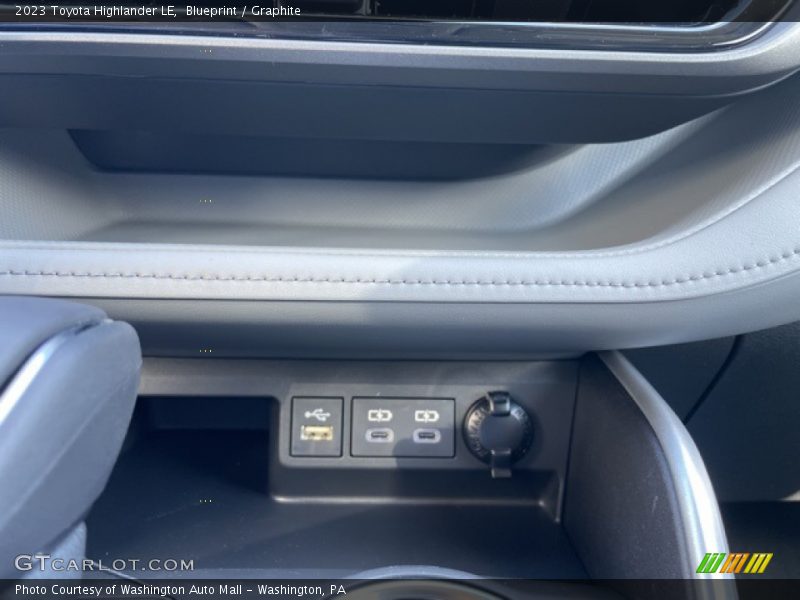 Blueprint / Graphite 2023 Toyota Highlander LE