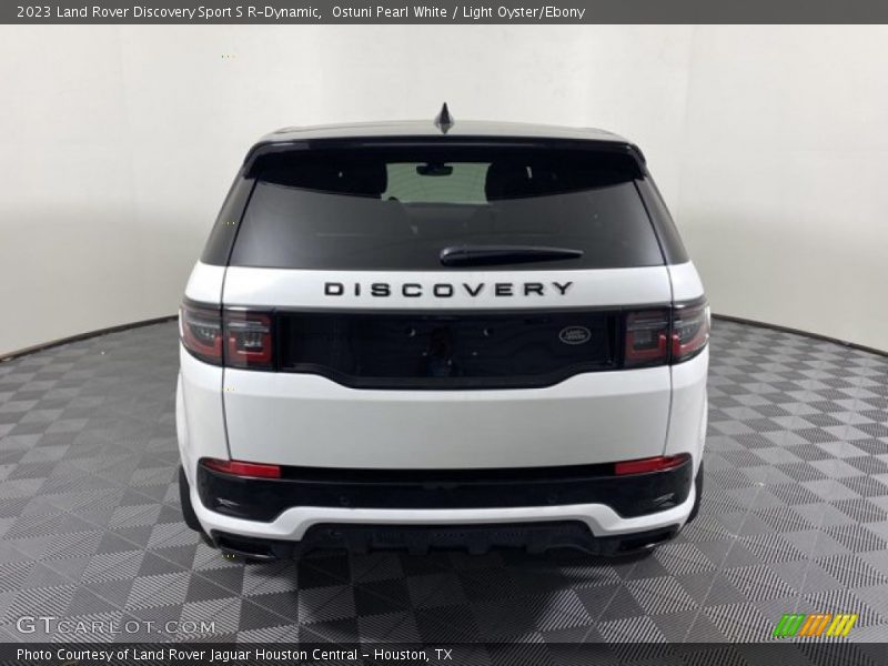 Ostuni Pearl White / Light Oyster/Ebony 2023 Land Rover Discovery Sport S R-Dynamic
