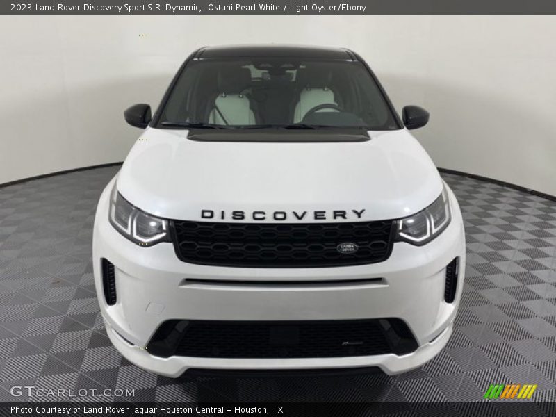Ostuni Pearl White / Light Oyster/Ebony 2023 Land Rover Discovery Sport S R-Dynamic