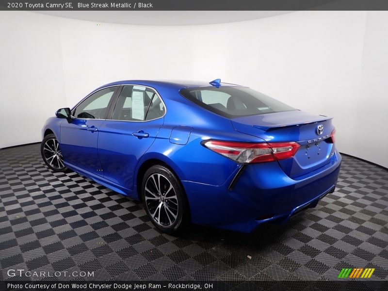 Blue Streak Metallic / Black 2020 Toyota Camry SE