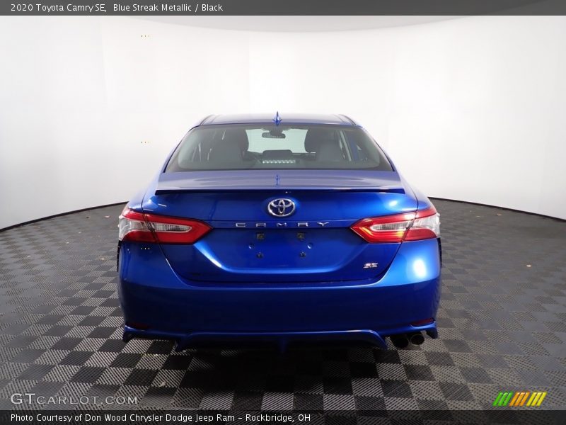 Blue Streak Metallic / Black 2020 Toyota Camry SE