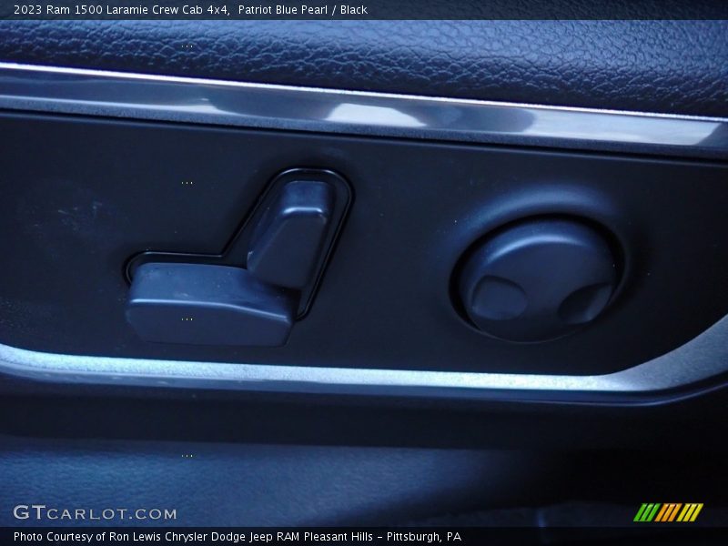Patriot Blue Pearl / Black 2023 Ram 1500 Laramie Crew Cab 4x4