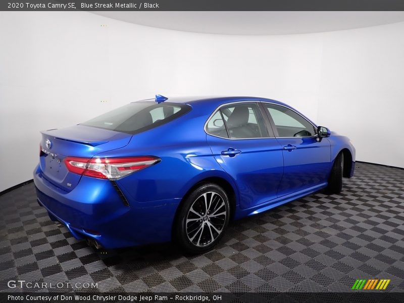 Blue Streak Metallic / Black 2020 Toyota Camry SE
