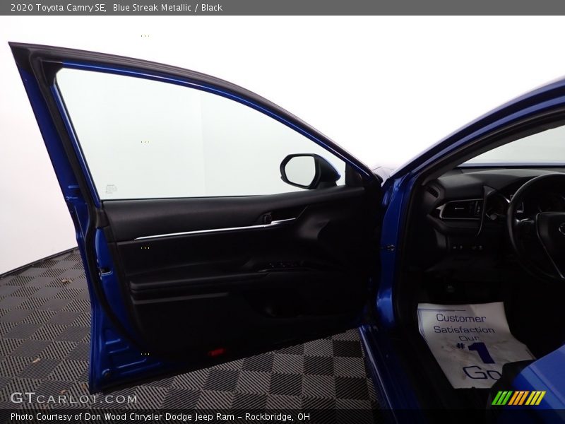 Blue Streak Metallic / Black 2020 Toyota Camry SE