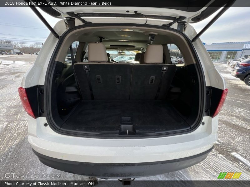 White Diamond Pearl / Beige 2018 Honda Pilot EX-L AWD