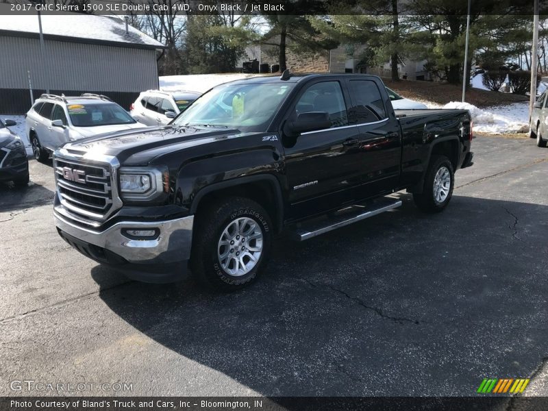Onyx Black / Jet Black 2017 GMC Sierra 1500 SLE Double Cab 4WD