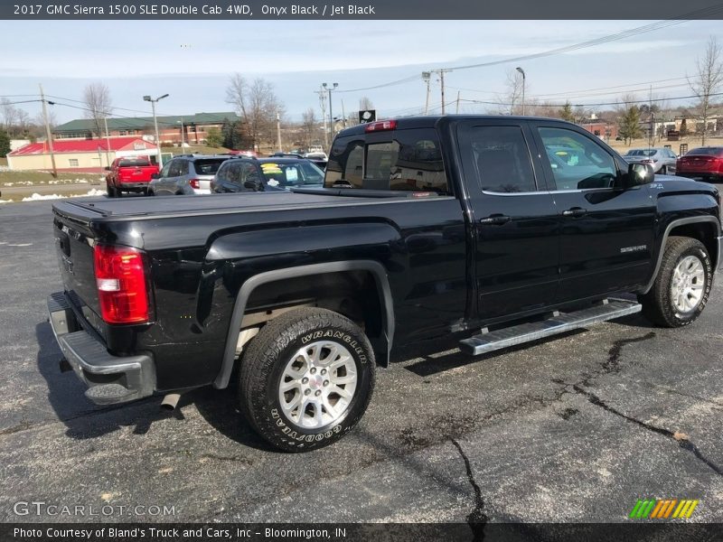 Onyx Black / Jet Black 2017 GMC Sierra 1500 SLE Double Cab 4WD