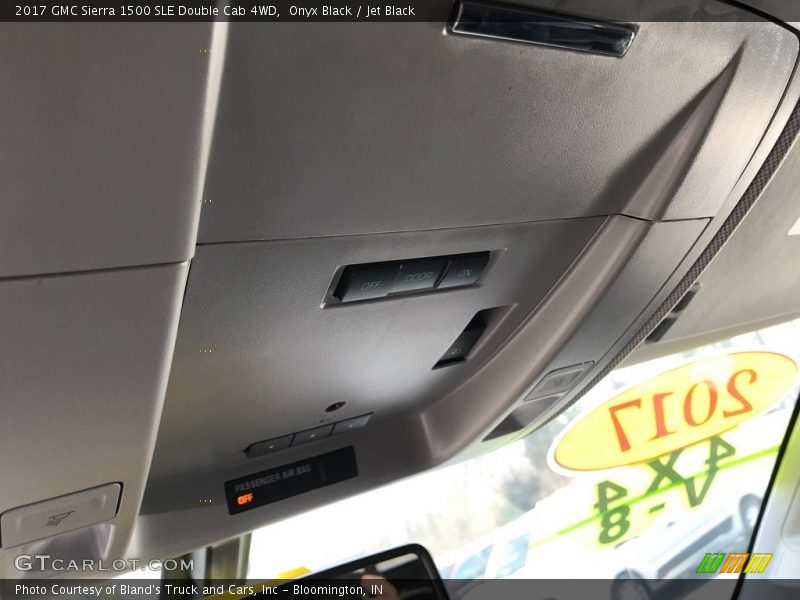 Onyx Black / Jet Black 2017 GMC Sierra 1500 SLE Double Cab 4WD