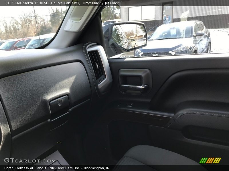 Onyx Black / Jet Black 2017 GMC Sierra 1500 SLE Double Cab 4WD