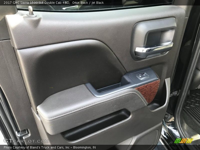 Onyx Black / Jet Black 2017 GMC Sierra 1500 SLE Double Cab 4WD