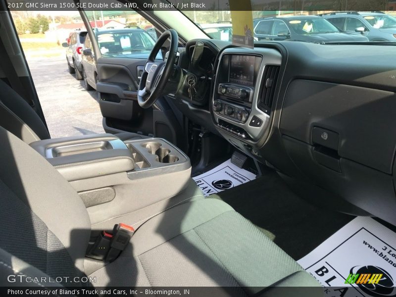 Onyx Black / Jet Black 2017 GMC Sierra 1500 SLE Double Cab 4WD
