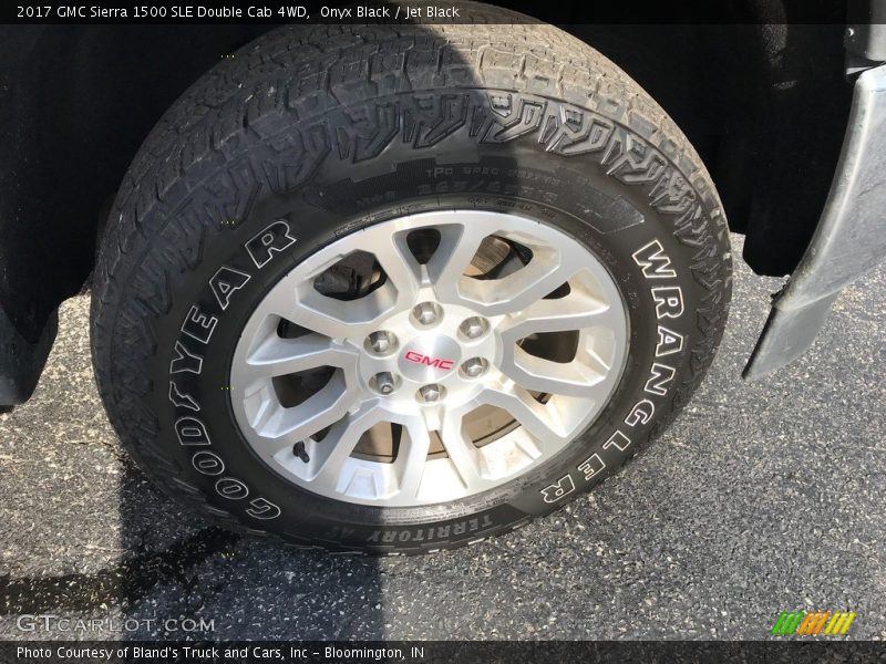 Onyx Black / Jet Black 2017 GMC Sierra 1500 SLE Double Cab 4WD