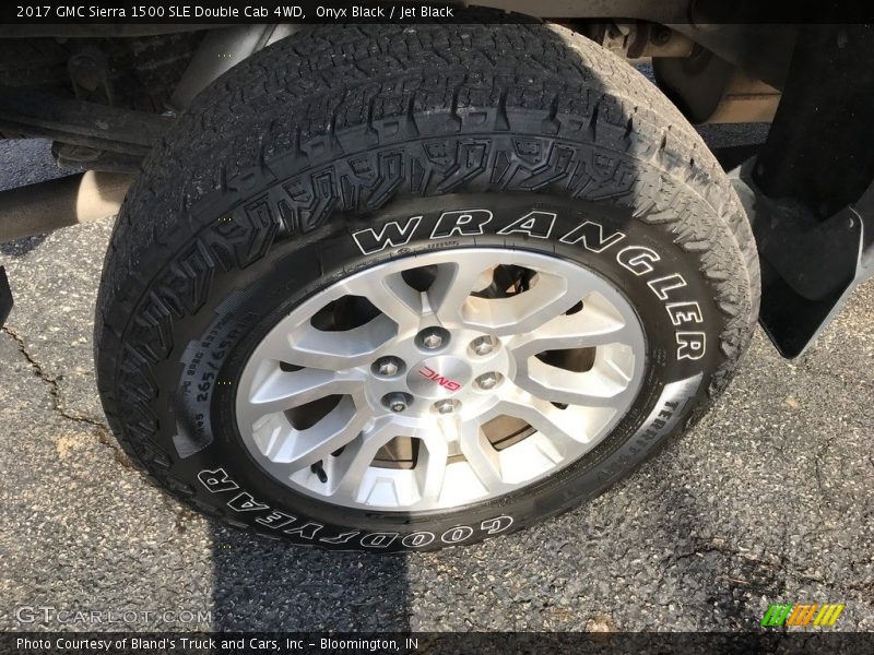Onyx Black / Jet Black 2017 GMC Sierra 1500 SLE Double Cab 4WD