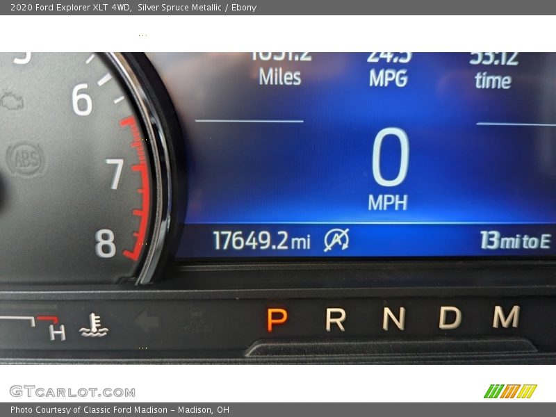 Silver Spruce Metallic / Ebony 2020 Ford Explorer XLT 4WD