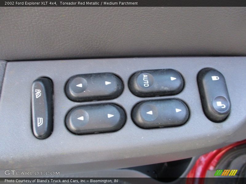 Toreador Red Metallic / Medium Parchment 2002 Ford Explorer XLT 4x4